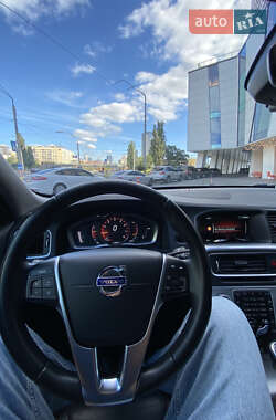 Седан Volvo S60 2016 в 
