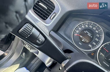 Седан Volvo S60 2012 в 