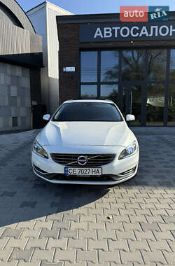 Седан Volvo S60 2015 в 
