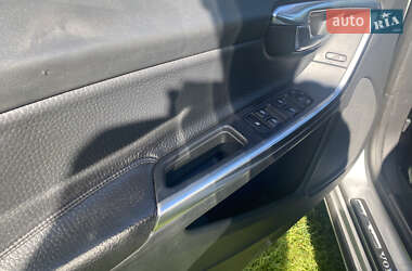 Седан Volvo S60 2013 в 