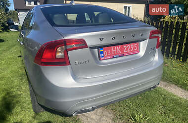 Седан Volvo S60 2013 в 