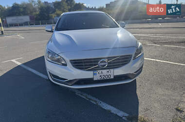 Седан Volvo S60 2016 в 