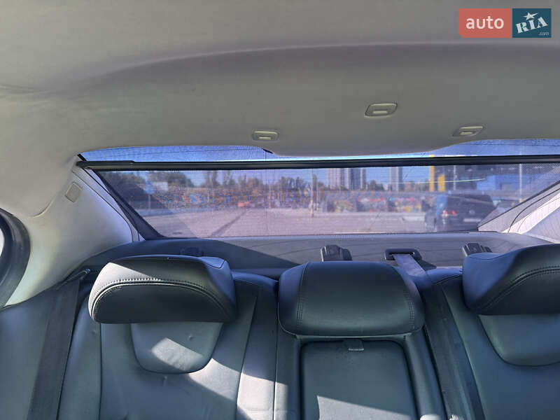 Седан Volvo S60 2016 в Киеве