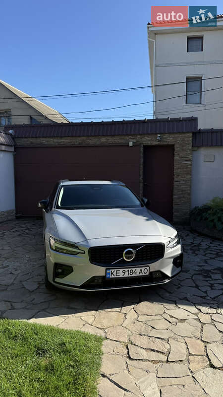 Седан Volvo S60 2023 в Одесі