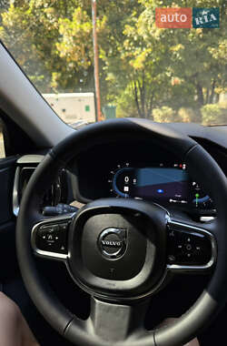 Седан Volvo S60 2023 в 