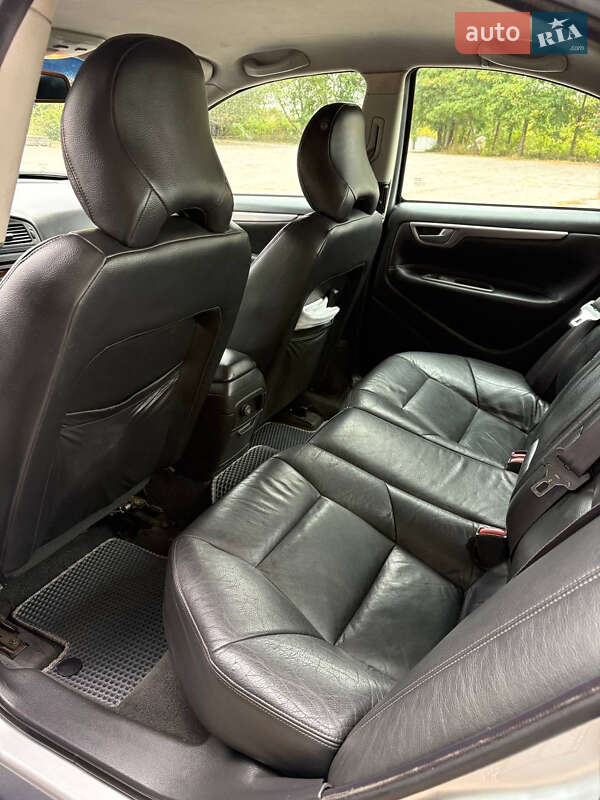 Седан Volvo S60 2002 в Лубнах