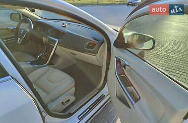 Седан Volvo S60 2013 в 