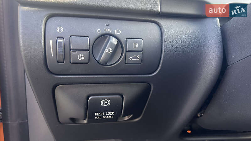 Седан Volvo S60 2011 в Киеве