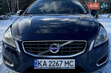 Седан Volvo S60 2010 в Ирпене