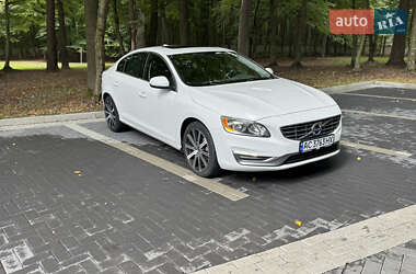 Седан Volvo S60 2017 в 
