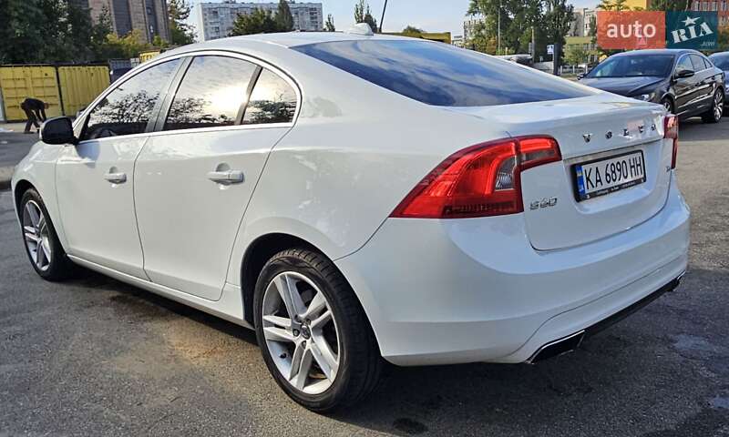 Седан Volvo S60 2013 в Киеве фото 5 Седан Volvo S60 2013 в Киеве