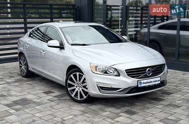Седан Volvo S60 2014 в Рівному