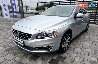 Седан Volvo S60 2014 в 