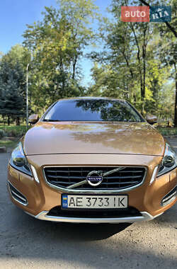 Седан Volvo S60 2012 в Кривом Роге