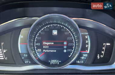 Седан Volvo S60 2012 в 
