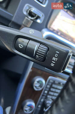 Седан Volvo S60 2012 в 