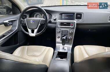 Седан Volvo S60 2011 в 