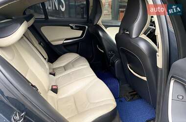 Седан Volvo S60 2011 в 