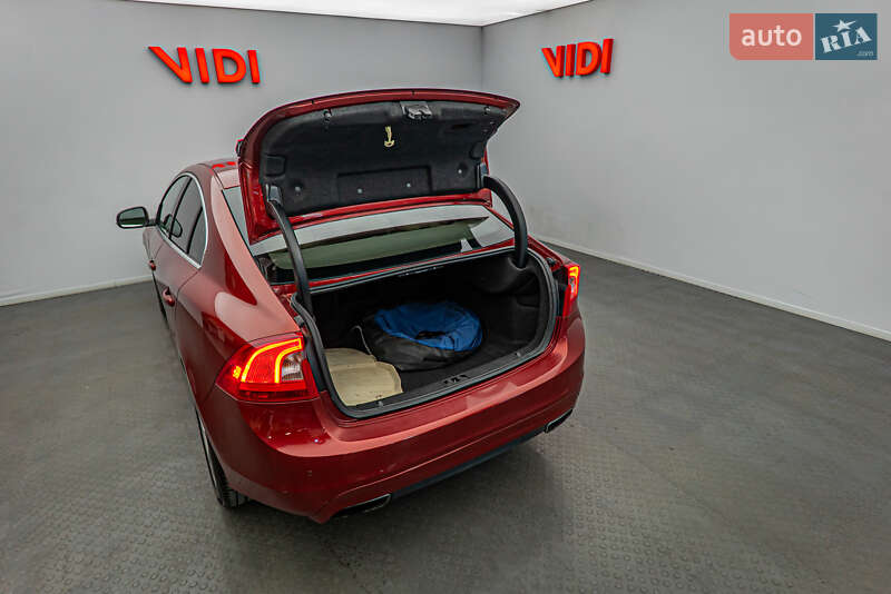 Седан Volvo S60 2014 в Киеве фото 7 Седан Volvo S60 2014 в Киеве