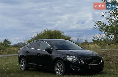 Седан Volvo S60 2011 в 