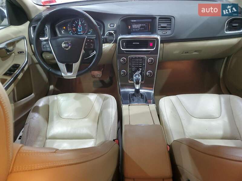 Седан Volvo S60 2014 в Черкассах