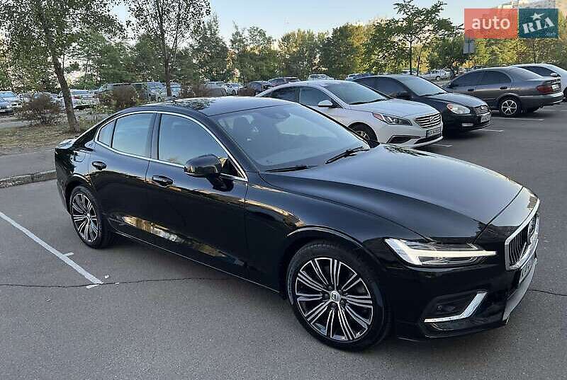 Седан Volvo S60 2019 в Києві