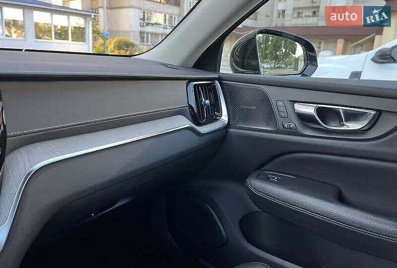 Седан Volvo S60 2019 в Києві