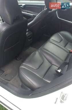 Седан Volvo S60 2015 в 