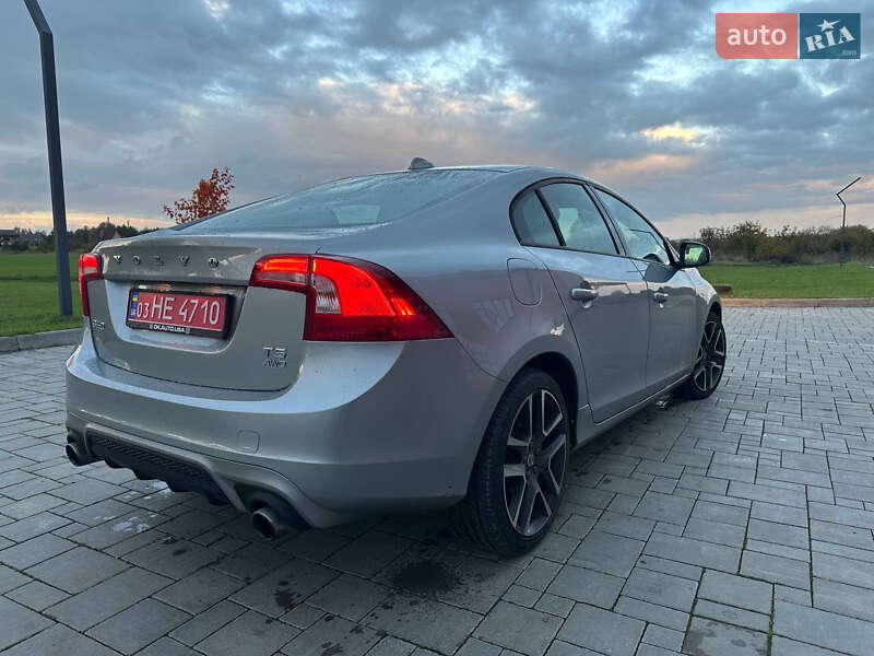 Седан Volvo S60 2017 в Рівному