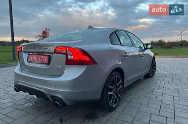Седан Volvo S60 2017 в 