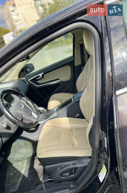 Седан Volvo S60 2012 в 