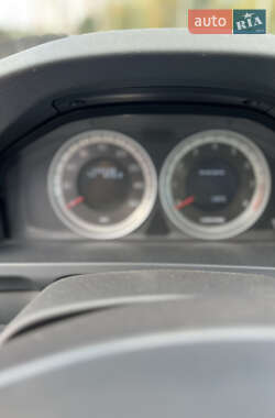 Седан Volvo S60 2012 в 