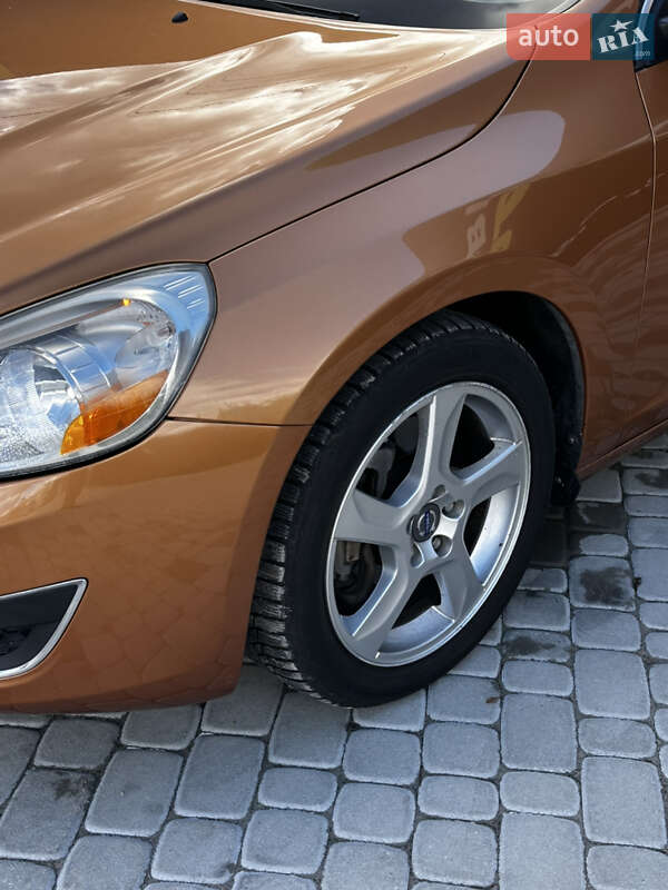 Седан Volvo S60 2013 в Львові фото 5 Седан Volvo S60 2013 в Львові