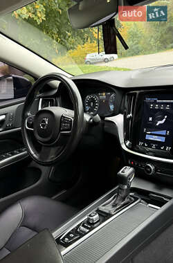 Седан Volvo S60 2020 в 