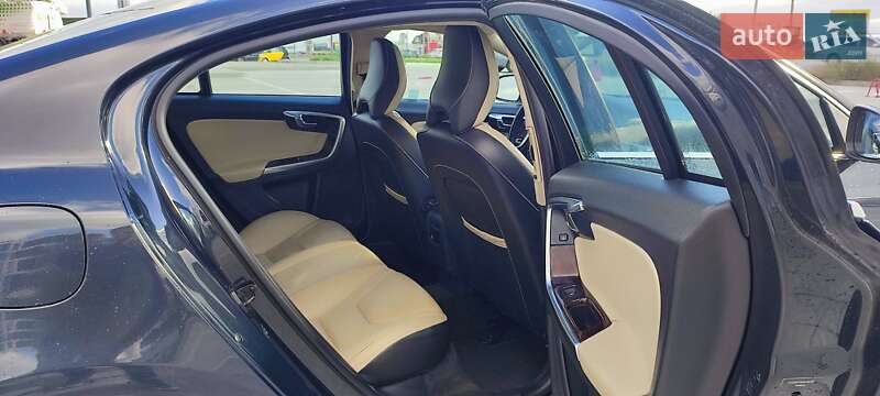 Седан Volvo S60 2012 в Львове фото 14 Седан Volvo S60 2012 в Львове