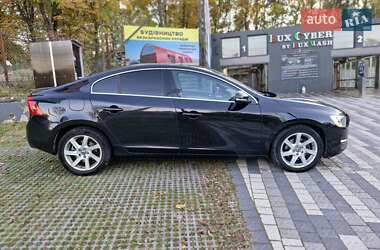 Седан Volvo S60 2013 в 