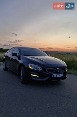 Седан Volvo S60 2013 в Львове