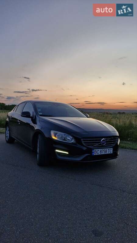Седан Volvo S60 2013 в Львове
