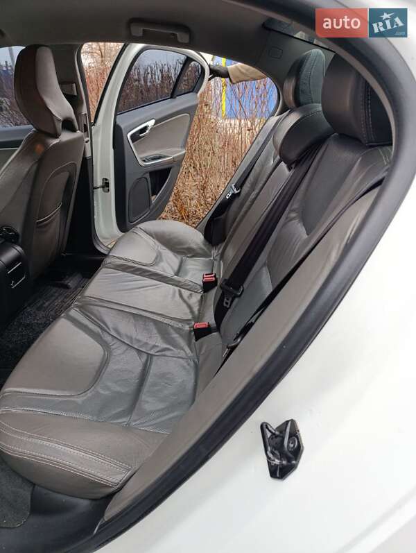 Седан Volvo S60 2012 в Одессе