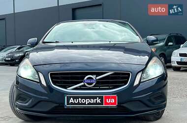Седан Volvo S60 2012 в 