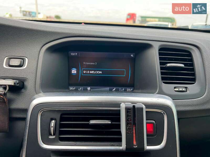Седан Volvo S60 2012 в Львове