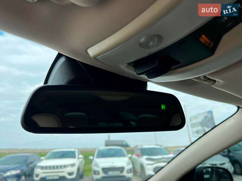 Седан Volvo S60 2012 в Львове