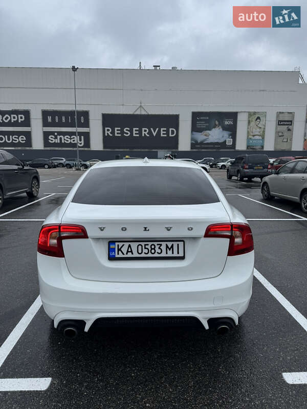 Седан Volvo S60 2016 в Києві