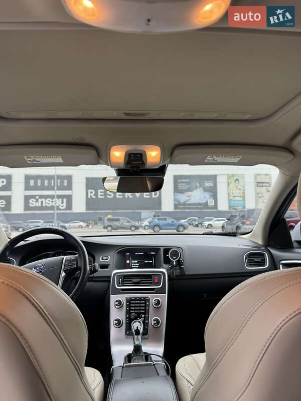 Седан Volvo S60 2016 в Києві