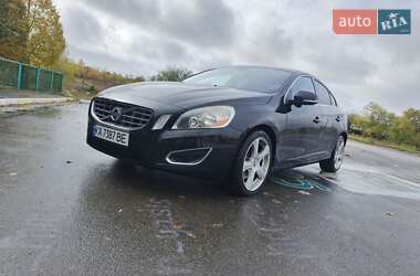 Седан Volvo S60 2011 в Киеве