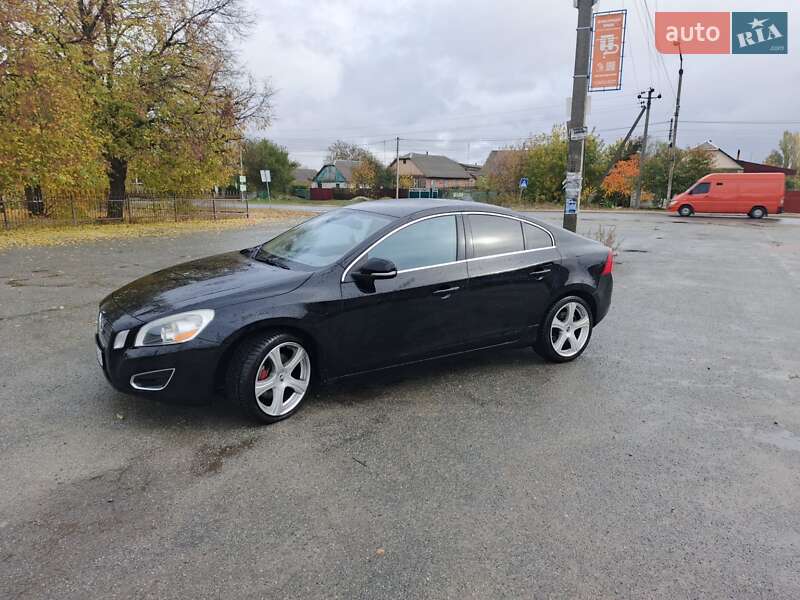 Седан Volvo S60 2011 в Києві