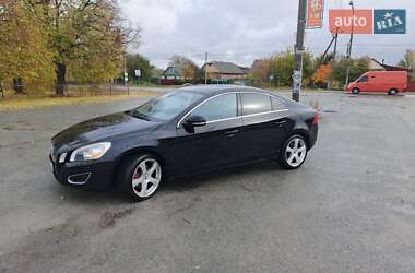 Седан Volvo S60 2011 в  фото 8 Седан Volvo S60 2011 в