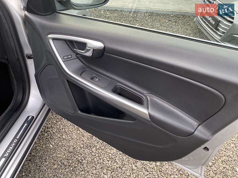 Седан Volvo S60 2013 в Луцке фото 38 Седан Volvo S60 2013 в Луцке
