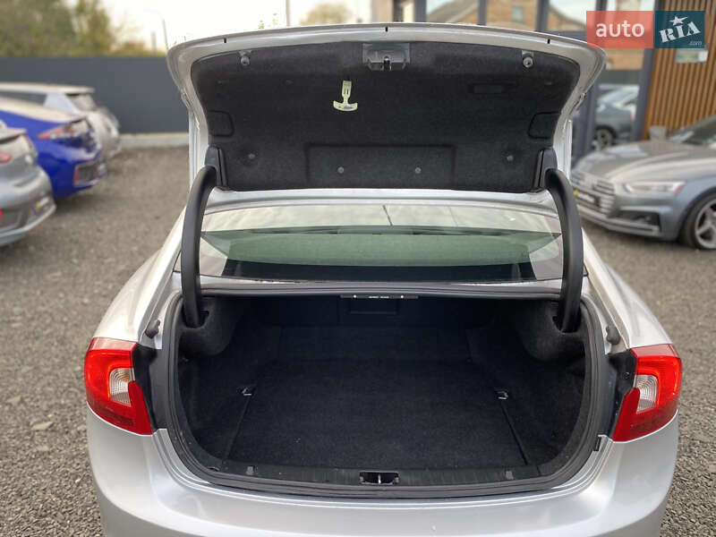 Седан Volvo S60 2013 в Луцке фото 64 Седан Volvo S60 2013 в Луцке