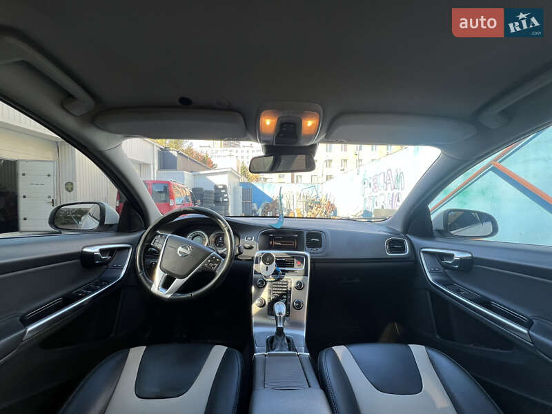 Седан Volvo S60 2013 в Києві фото 16 Седан Volvo S60 2013 в Києві